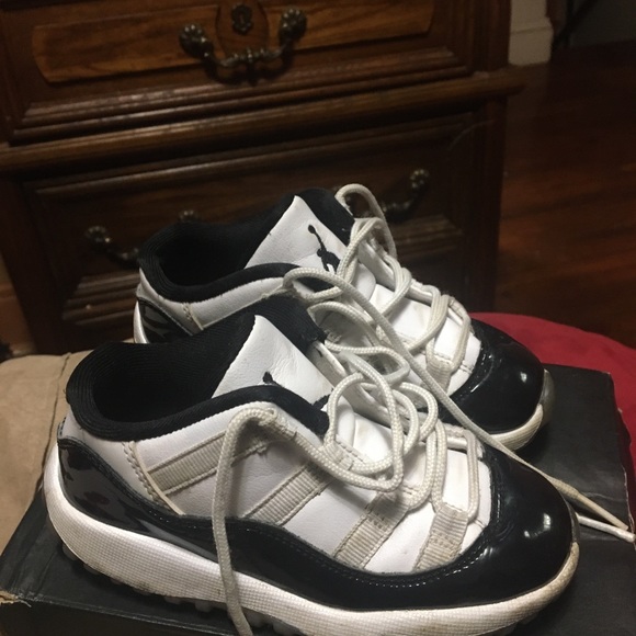 Jordans - Picture 2 of 7